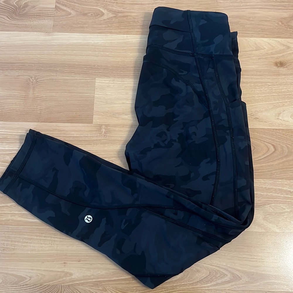 Lululemon fast and free high rise crop 23” black camo